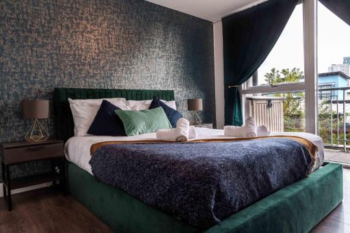 The Ivy . Contemporary Apart . Ideal for long stay - Housity