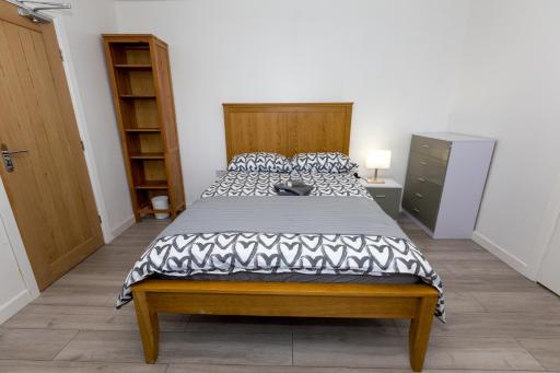 Comfortable stay in Shirley, Solihull - Room-2 - Housity
