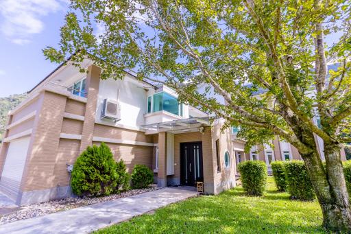 Revel Villa - Housity