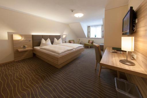 Hotel Straßhof - Housity