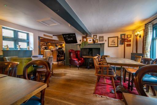 Crown & Punchbowl - Housity