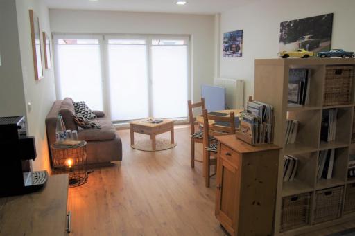 Hillbilly`s Home - Housity