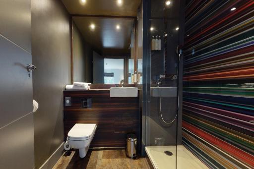 Village Hotel Manchester Bury - Housity