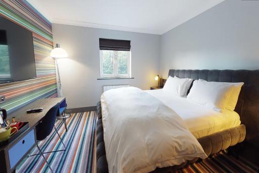 Village Hotel Manchester Bury - Housity