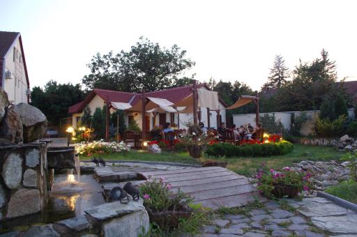 Pensiunea Eden Caransebes - Housity