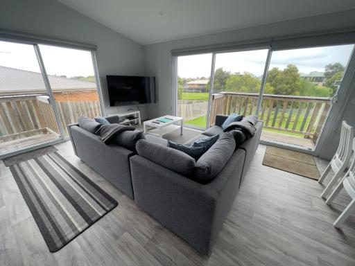 Creek to Beach - Housity