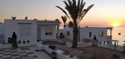 Coquette maison avec vue magnifique - Housity