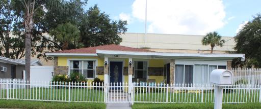 Traditional Cozy Historic Tampa Home - Housity