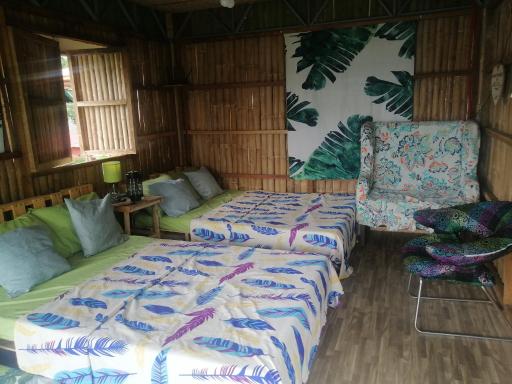 Hilltop Canopy Staycation - Housity