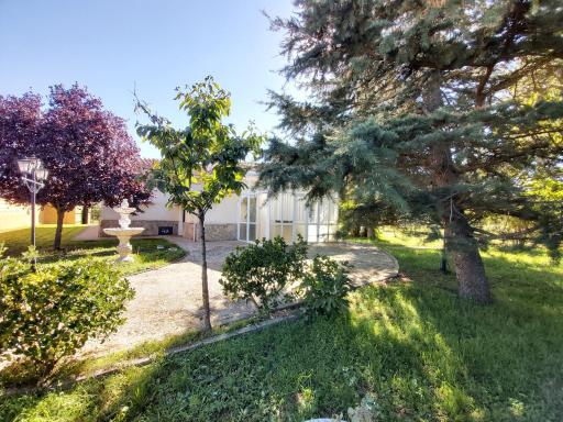 Casa chalet en el campo - Housity