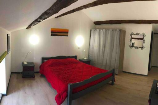 Remoulins pont du Gard - Housity