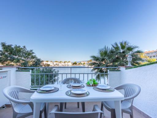 Apartment Sant Maurici by Interhome - Housity