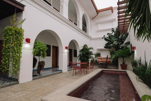 Rouge By La Gran Francia - Housity