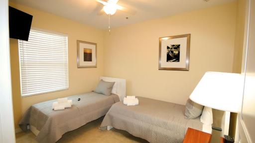 John's Pass Hotel - Fully Remote Check In - Housity