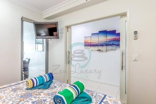 ZEN ESPLANADE 2-BR Executive Styled Family Retreat - Housity