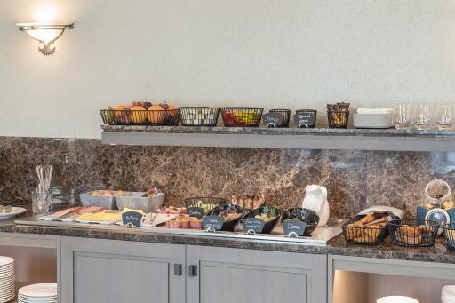 CALVARY Hotel & Restaurant Vilnius - Housity