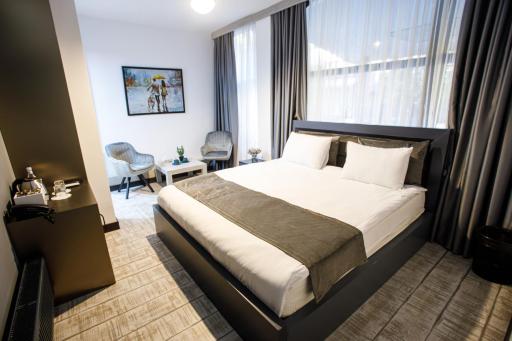 The Phoenix Boutique Hotel - Housity