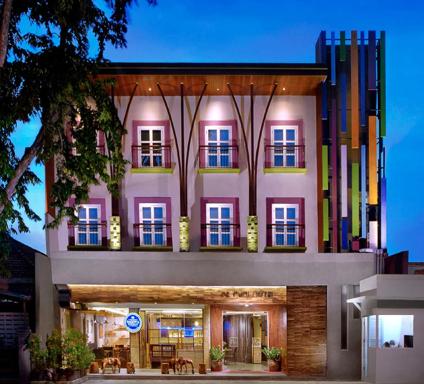 Life Puri Hotel Surabaya - Housity