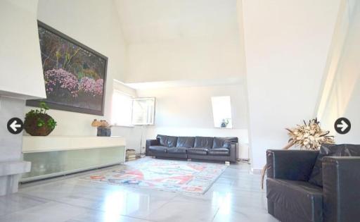 Einzigartige Penthauswohnung - Housity