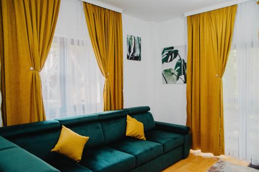 HUGO MOUNTAIN - Housity