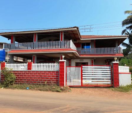 The Sea Star Hotel - Housity