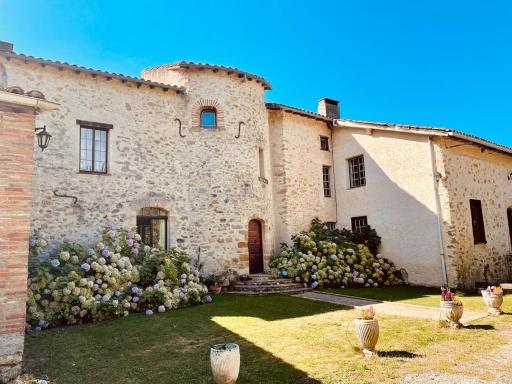 Domaine La Tour - Housity