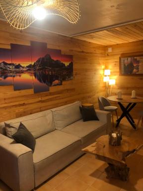 Cocon au cœur de Yvoire avec parking gratuit - Housity