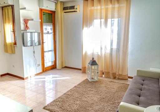 Holiday House - Housity