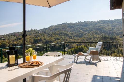 Amelia's Relax & Green Apartment - Housity