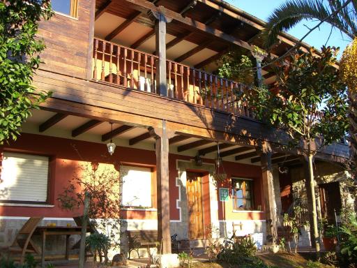 Hotel Rural La Curva Ribadesella - Housity