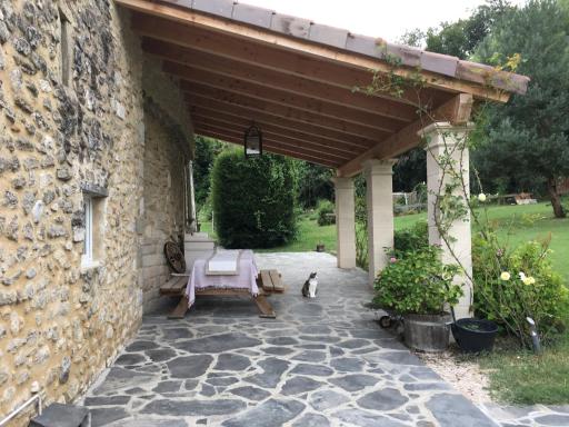 Prieuré St Jean à Autichamp - Housity