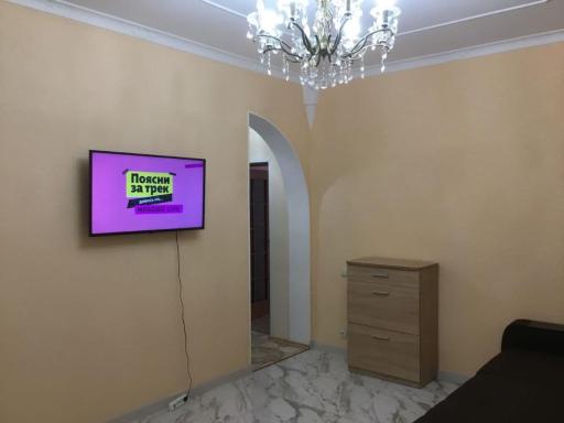 Dvukhkomnatnaia kvartira v tsentre 4 spal nykh mesta flat with 2 bedrooms 4 gues - Housity