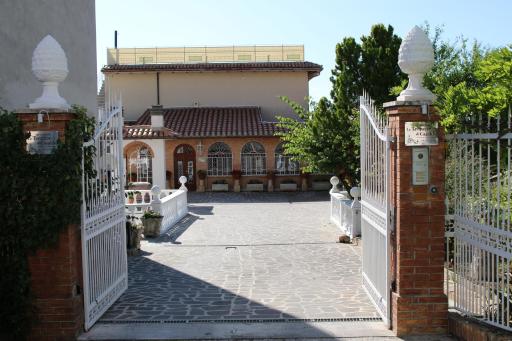 Residenza Le Terrazze di Gualdo Rent Rooms - Housity