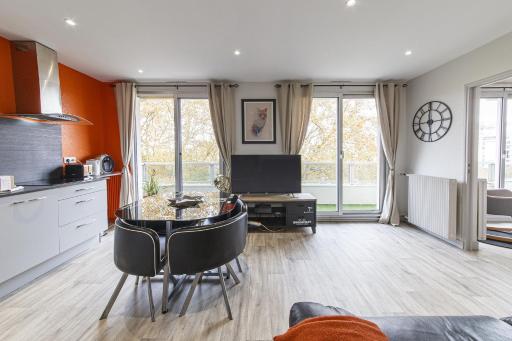 Chic appartement vue sur parc au calme - Housity