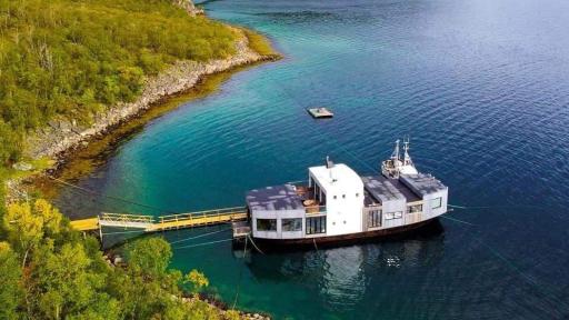 Volda Floating Home - Housity