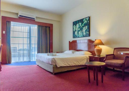 J Beach Suites At Rainbow Paradise - Housity