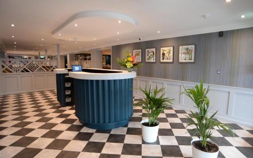 The Lodge Hotel - Housity
