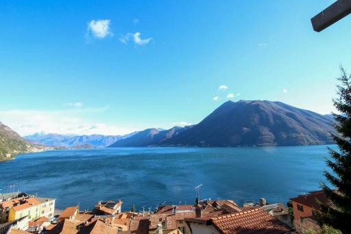 Amazing View Argegno - Housity