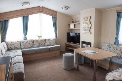 3 Bedroom Caravan -Beachcomber Holiday Park In Cleethorpes - Housity