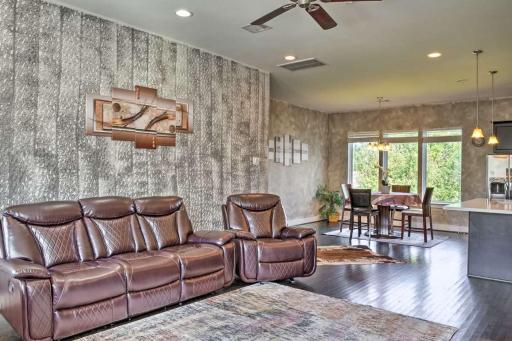 Brand New 3 Story Home in Downtown Houston - Housity