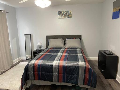 Cheerful 3-bedrooms with free parking on premises - Housity