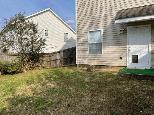 Cheerful 3-bedrooms with free parking on premises - Housity