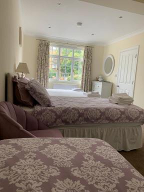 Leverton House - Housity