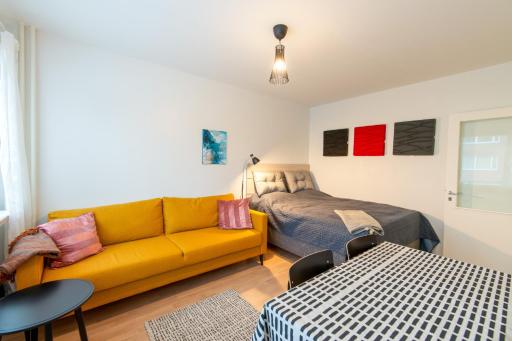 Renovated bright Studio, Free wifi, City center - Housity