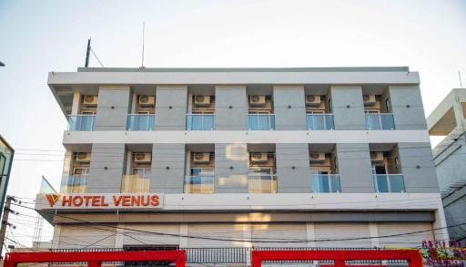 HOTEL VENUS - Housity