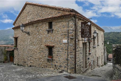 Casa Vacanze Nicola e Lina - Housity