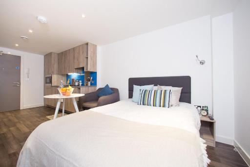 Stylish Studios, LEICESTER - SK - Housity