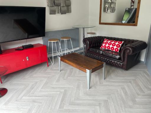 B16 Arena Central - 3 Bedrooms, 2 Bathrooms, Parking Space - Private Apartment - 欢迎 - Housity