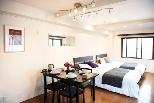 Shinjuku area 4 double beds specious & balcony - Housity