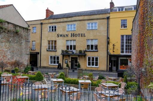 The Swan Hotel, Wells, Somerset - Housity